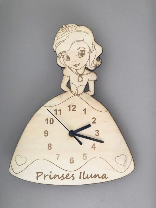 Часы принцесса